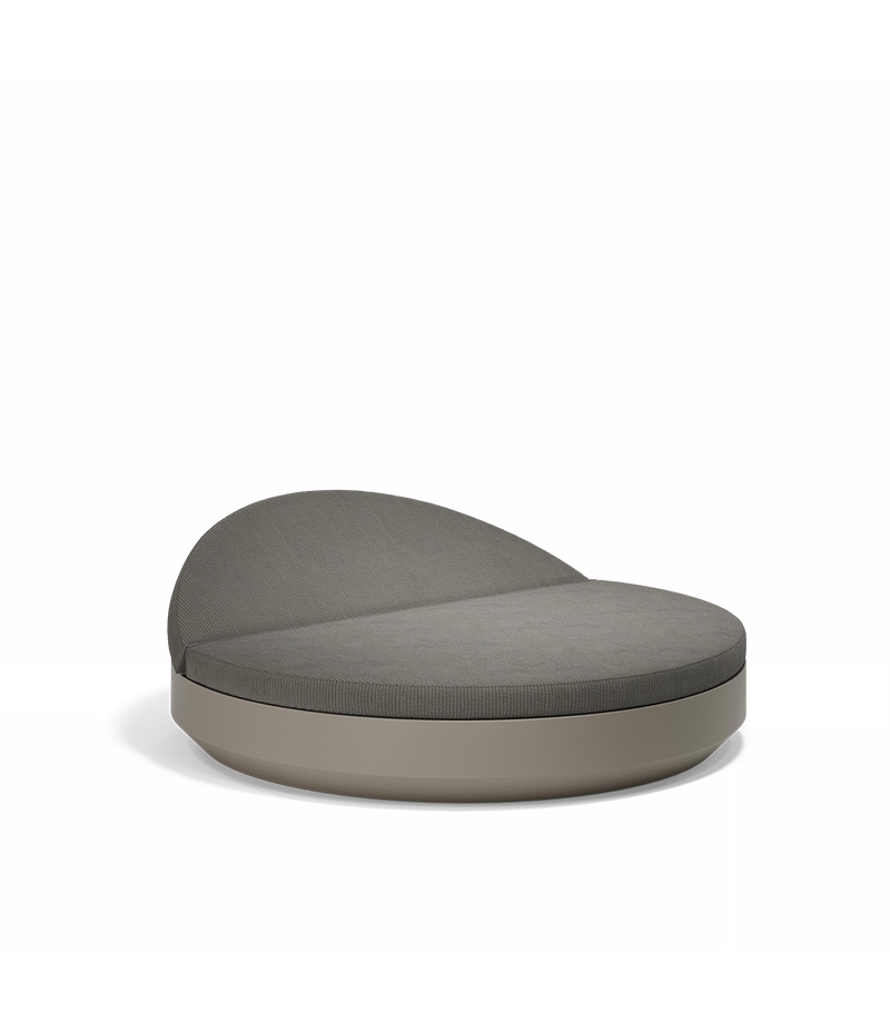 Vela Round Daybed Vondom