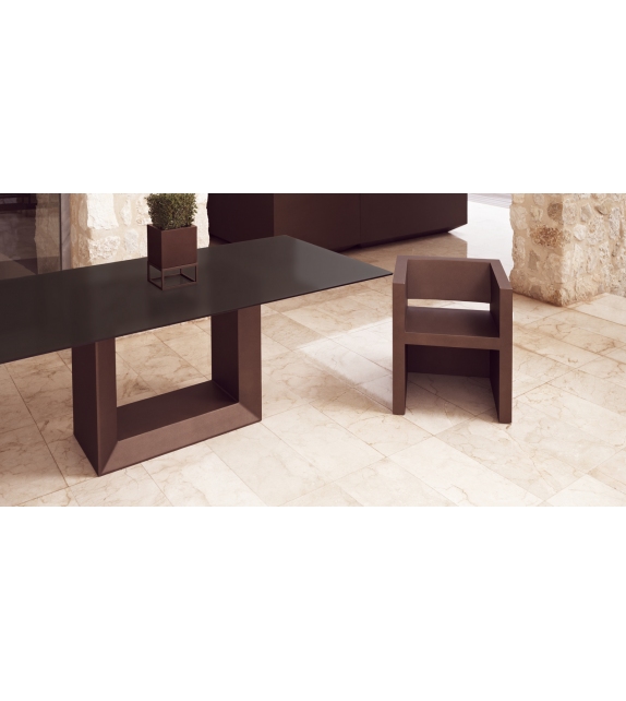 Vela Vondom Table