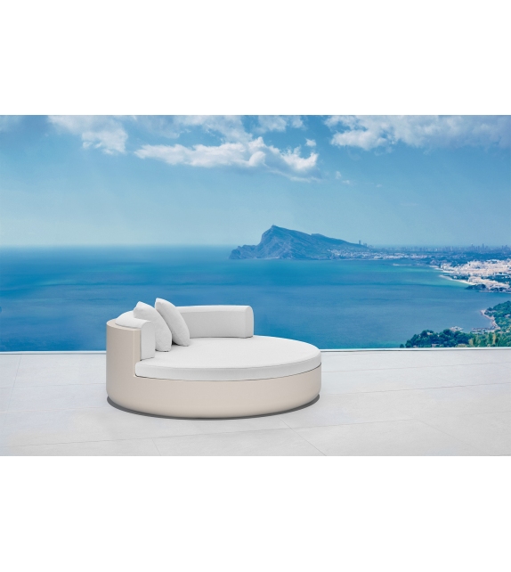 Ulm Vondom Daybed with fixed backrest