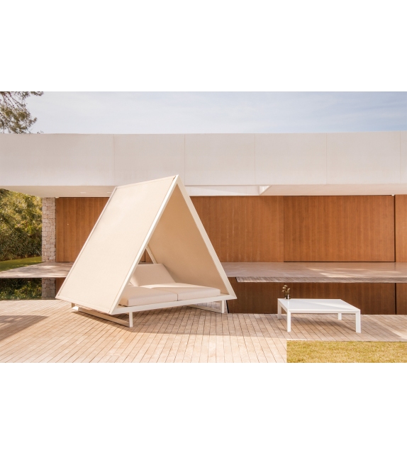 Vondom Vineyard Daybed