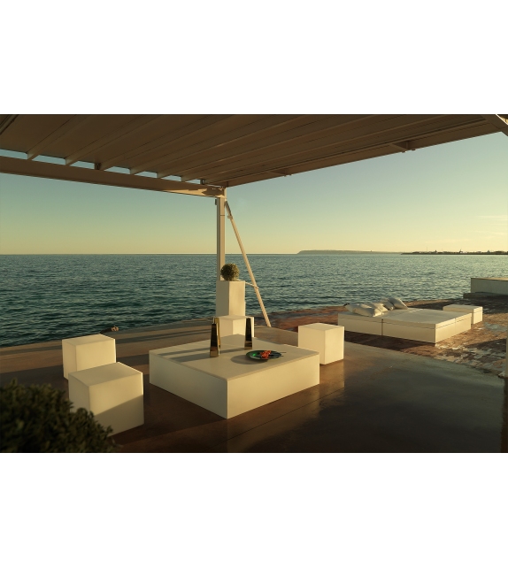 Jut Chill Vondom Coffee Table