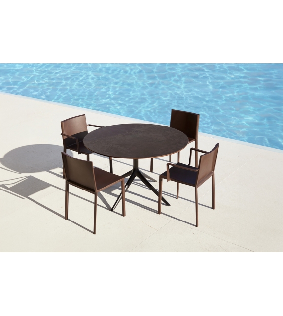 Mari-sol Vondom Tisch