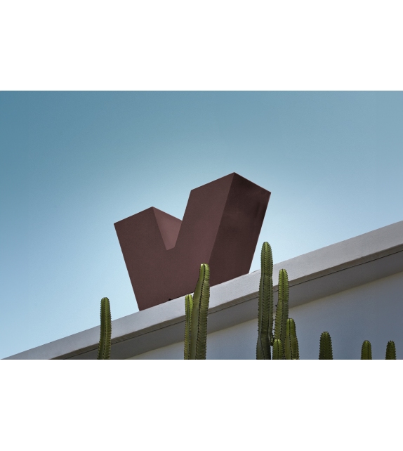 Uve Vondom Jardinière