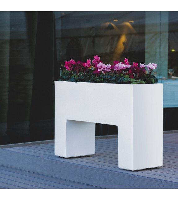 Uve Vondom Jardinière