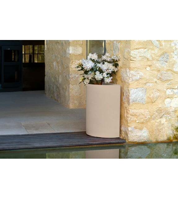 Medio Cilindro Vondom Vase