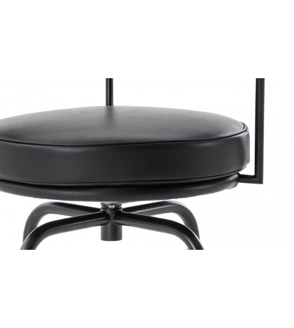 7 Fauteuil Tournant Cassina Armstuhl