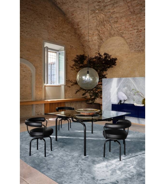 7 Fauteuil Tournant Cassina