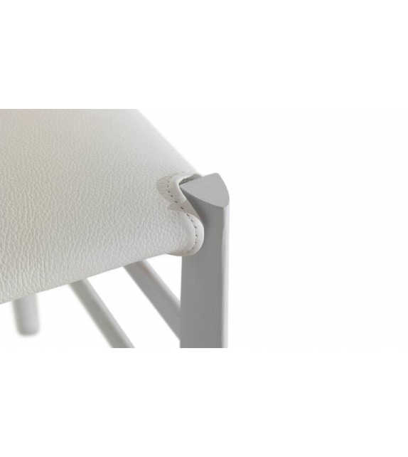 699 Cassina Gepolsterter Stuhl