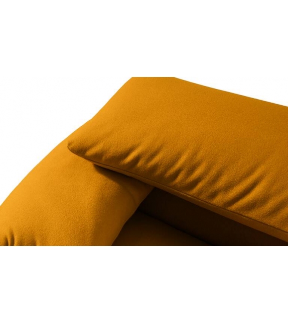 675 Maralunga Cassina Armchair