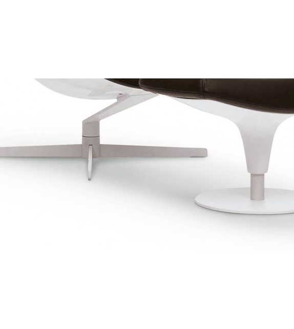 277 Auckland Fauteuil Cassina