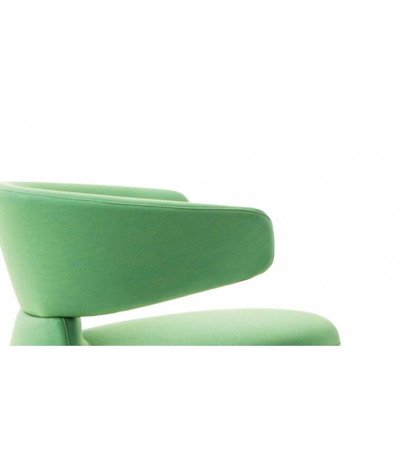 K06 Aki - Biki - Canta Sessel Cassina