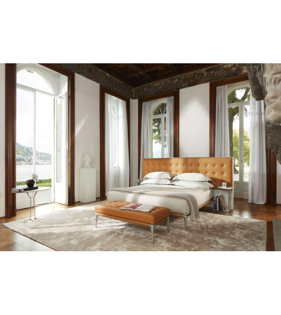 Traccia Table Cassina