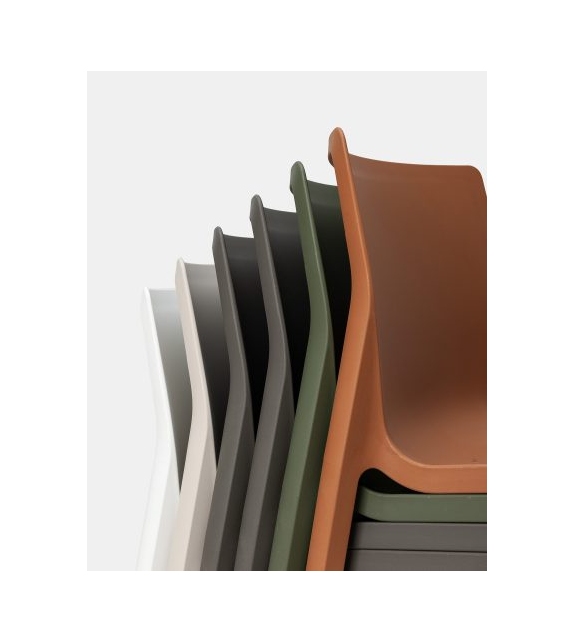 LP Riciclata Kristalia Chaise