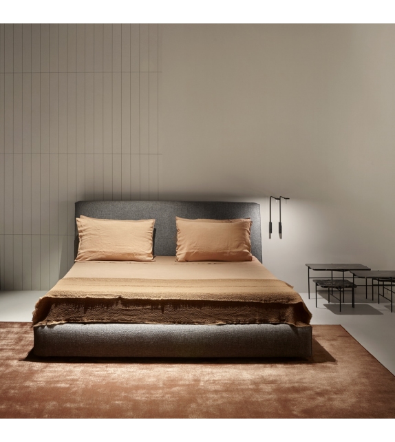 Charlie Antonio Lupi Bett