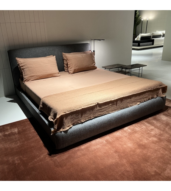 Charlie Antonio Lupi Bed