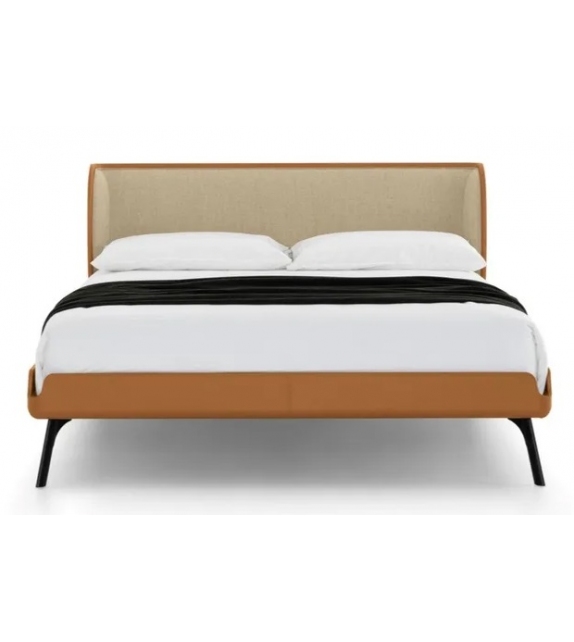 Bend-e wood Bolzan Bed