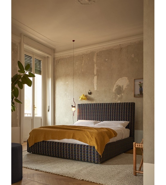 Vanity Bolzan Bed with Storage Unit