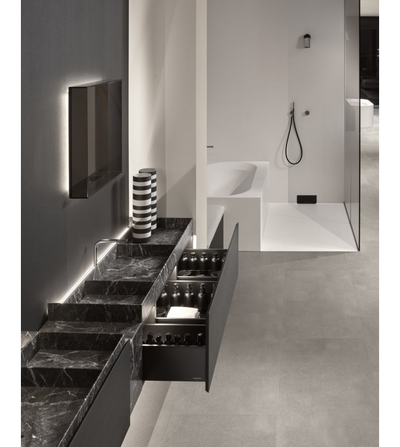 Nabatei Antonio Lupi Composition