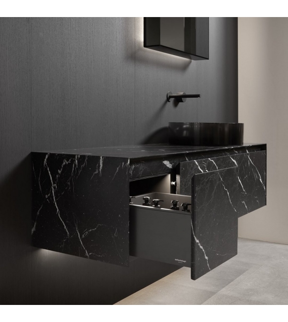 Panta Rei_Stone Antonio Lupi Composición