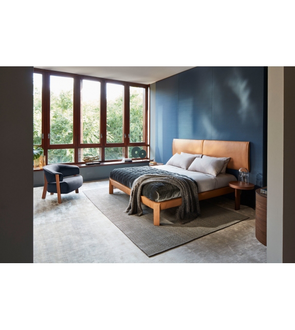 L50 Cab Night Bed Cassina