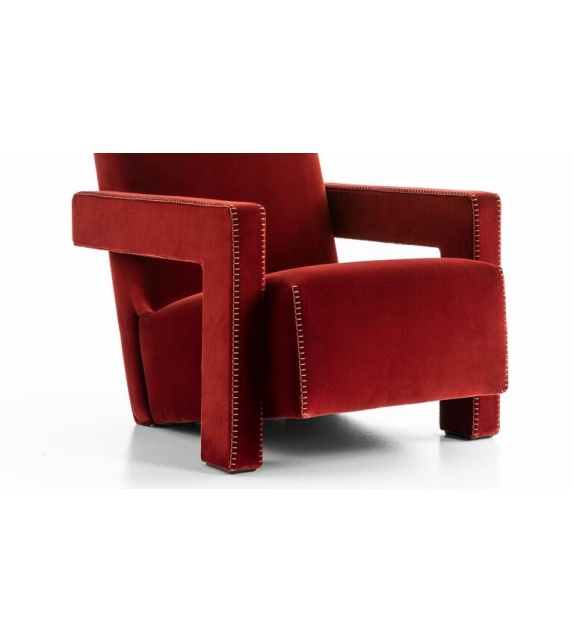 637 Utrecht Cassina Butaca XL