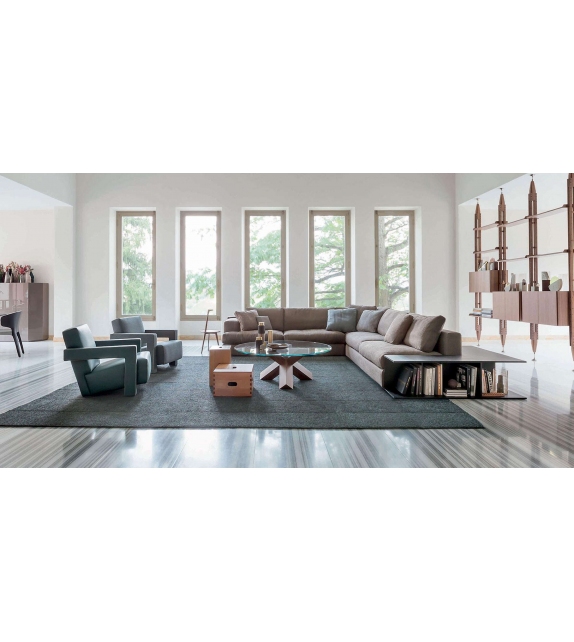 637 Utrecht Cassina Butaca XL