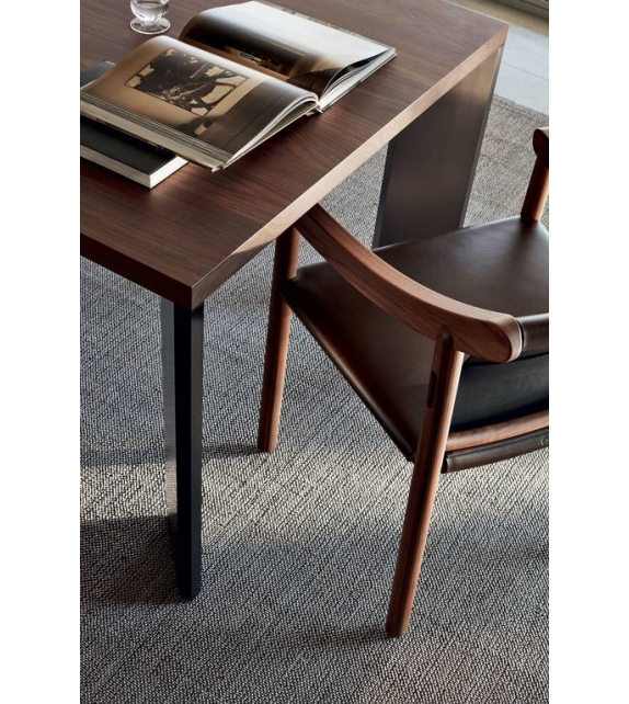 499 Ordinal Cassina Tisch