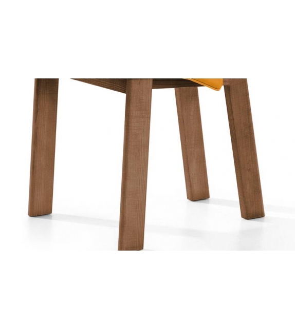 560 Back-Wing Cassina Chair