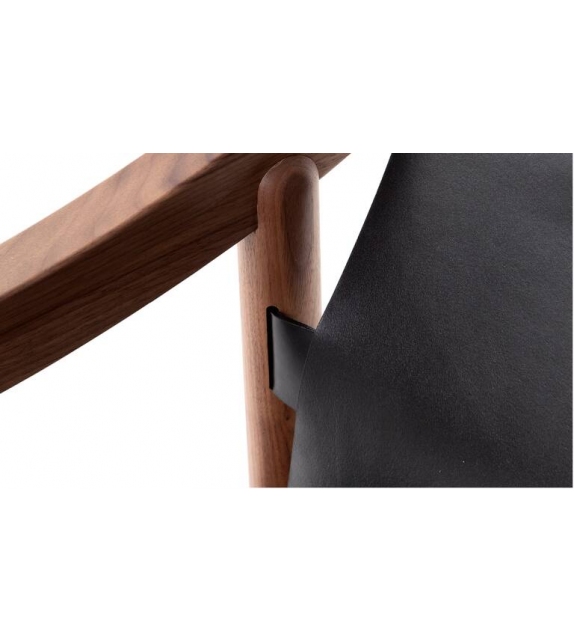 905 Cassina Armstuhl