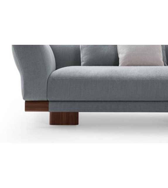 556 Sengu Cassina Divano