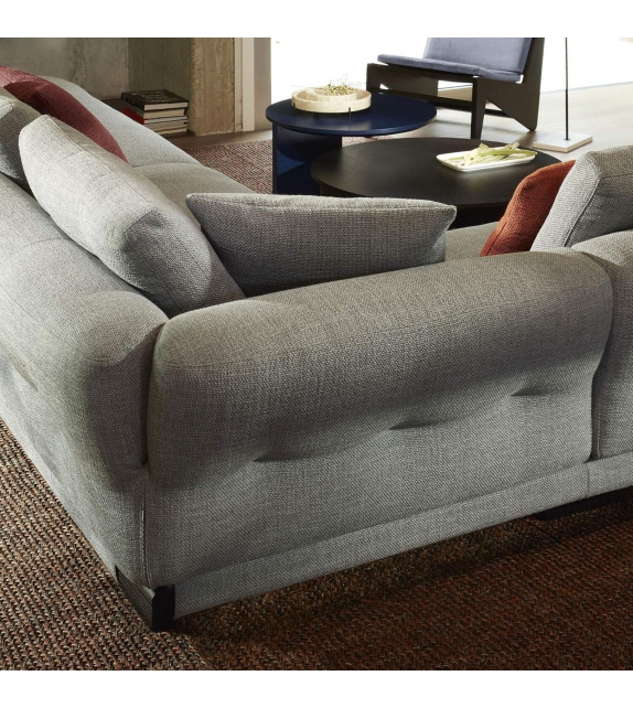 556 Sengu Cassina Divano