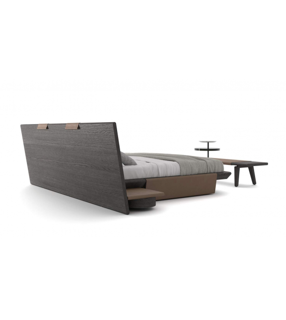 L42 Acute Cassina Bench