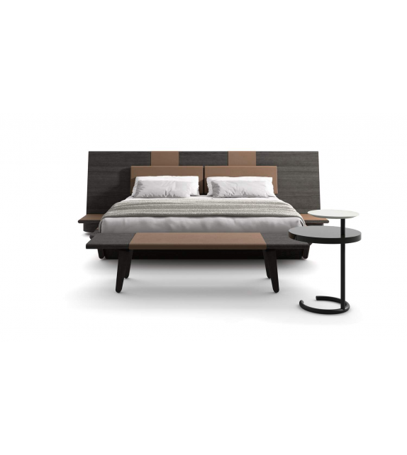 L42 Acute Cassina Comodino