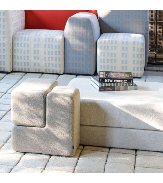 Soft Corners Pouf Cassina