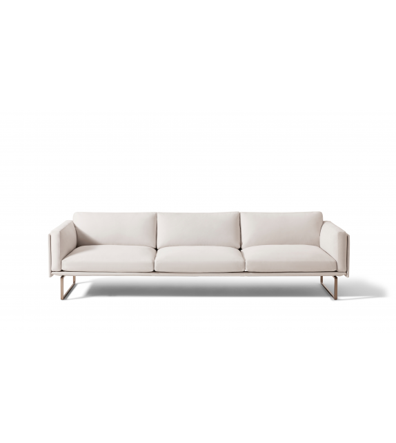 8 207 Cassina Sofa