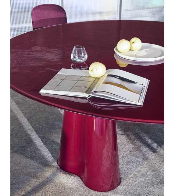 Treflo Cassina Table with Wooden Top