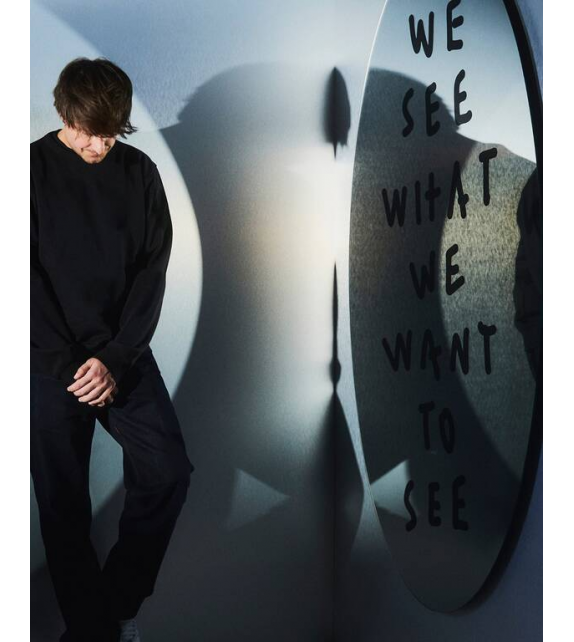 Me From Outside Espejo Cassina