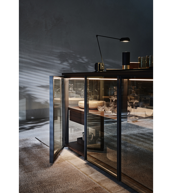 Qinten Molteni & C Sideboard