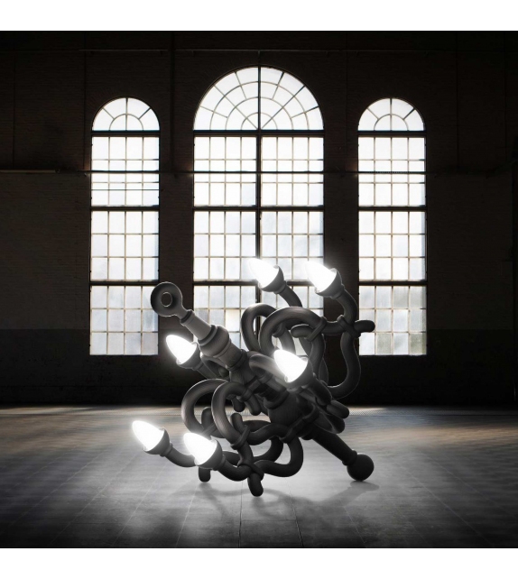 Fallen Chandelier Qeeboo Stehleuchte