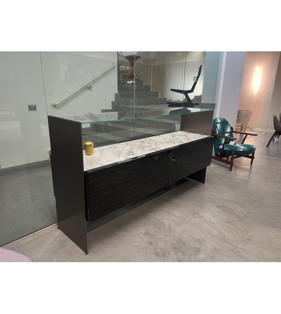 Prêt pour l'expédition - Carson Buffet Minotti