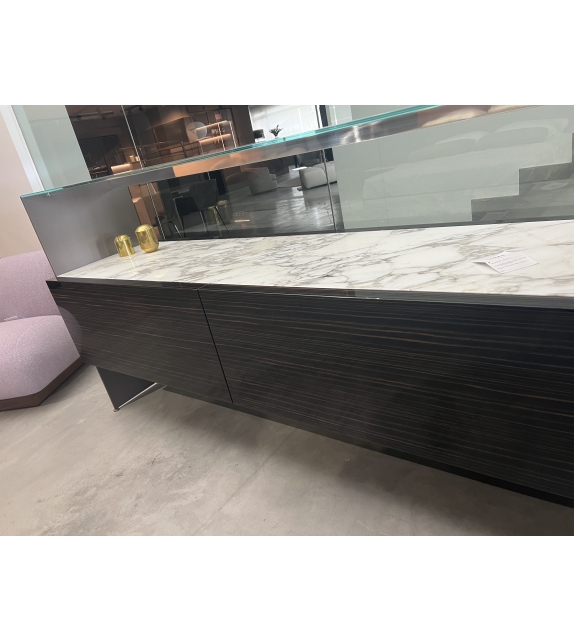 Prêt pour l'expédition - Carson Buffet Minotti