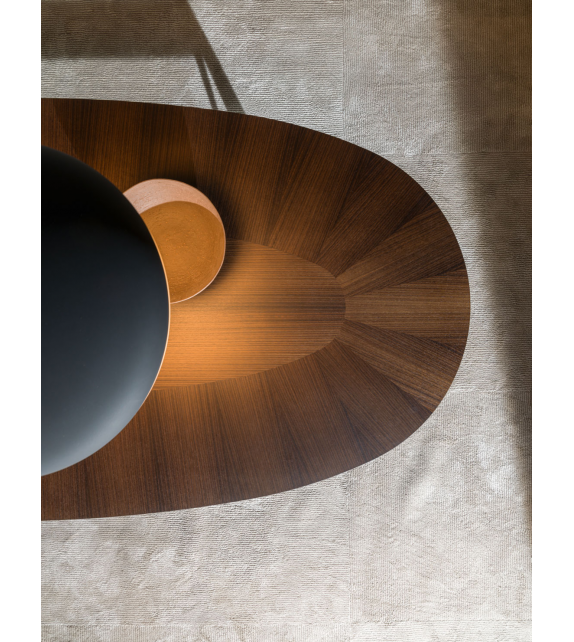 Gatwick Molteni & C Oval Table