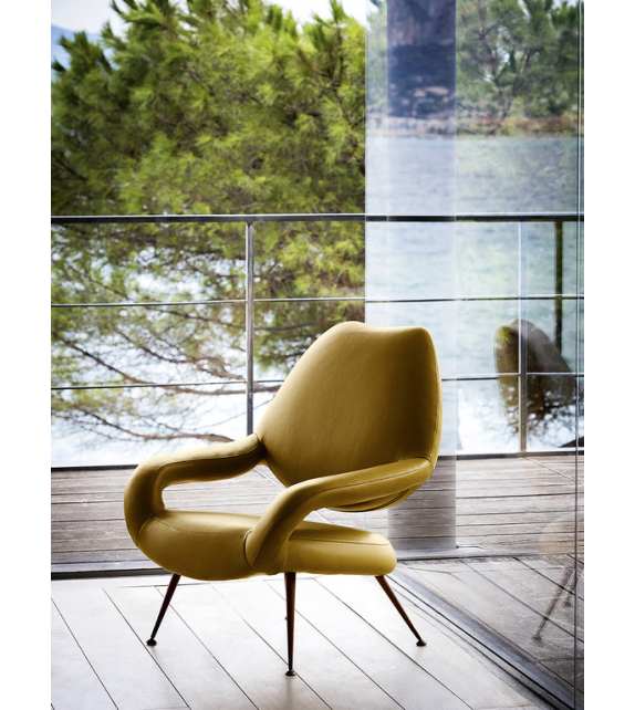 DU 55 Poltrona Frau Armchair