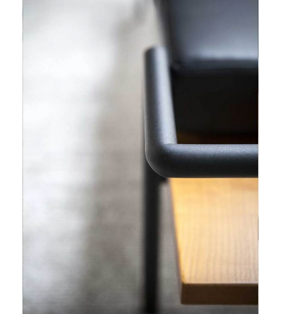 T 904 Bench Poltrona Frau