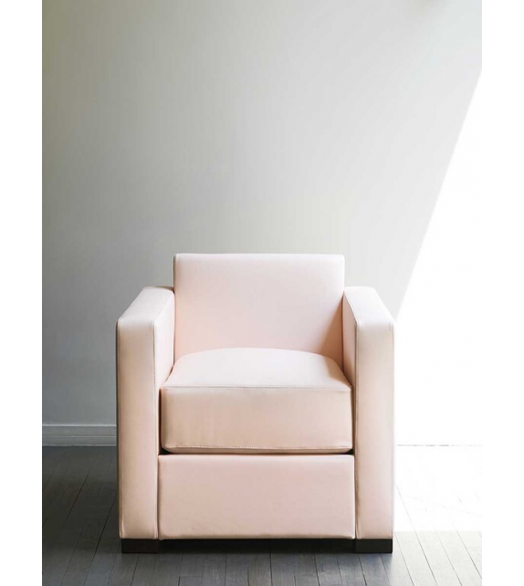 Linea A Poltrona Frau Fauteuil