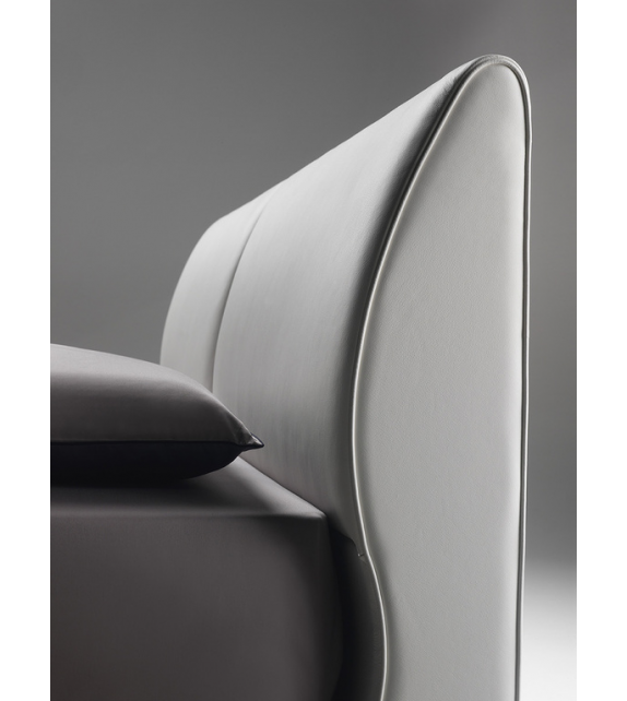 Eosonno Poltrona Frau Bed