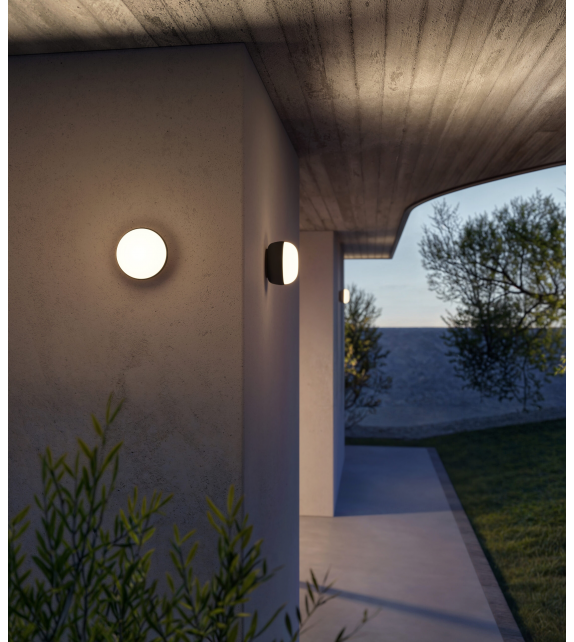 Kiki Outdoor Bud Contardi Wall Lamp