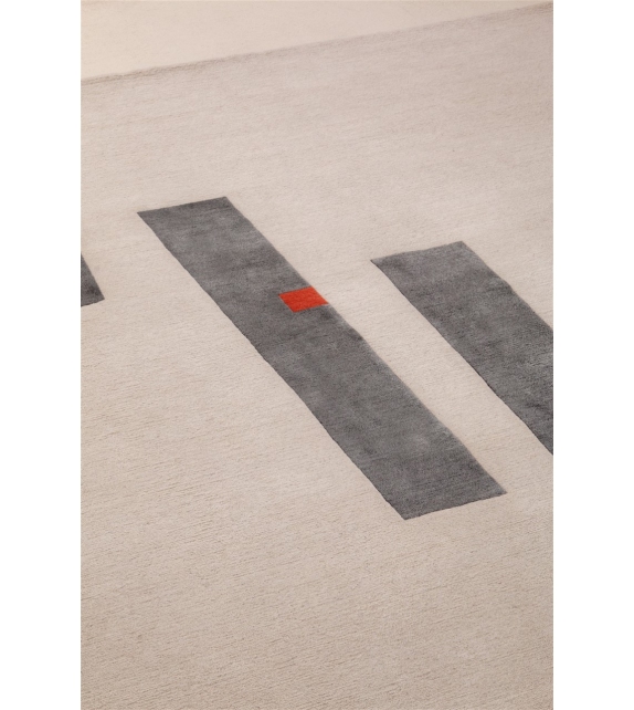 Macchine Inutili Ivory Amini Rug