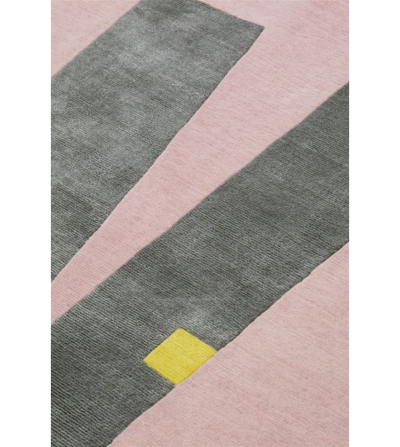 Macchine Inutili Pink Amini Alfombra