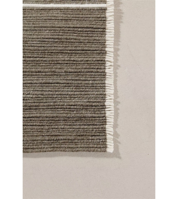 RD Field Amini Rug
